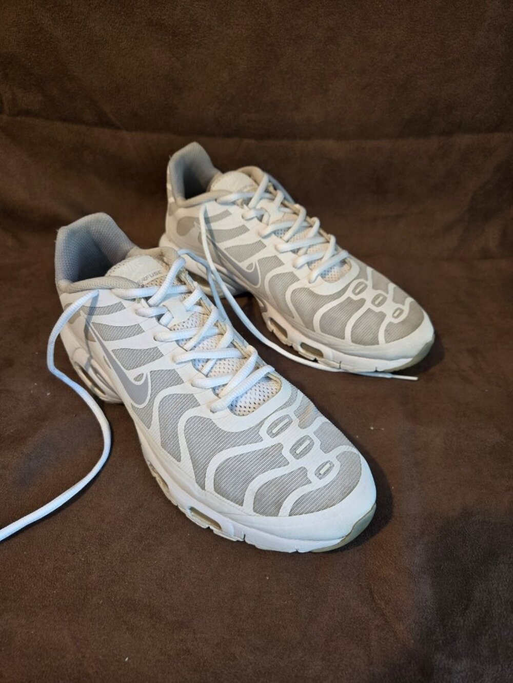 Nike Air Max Plus TN Hyperfuse Size 9.5